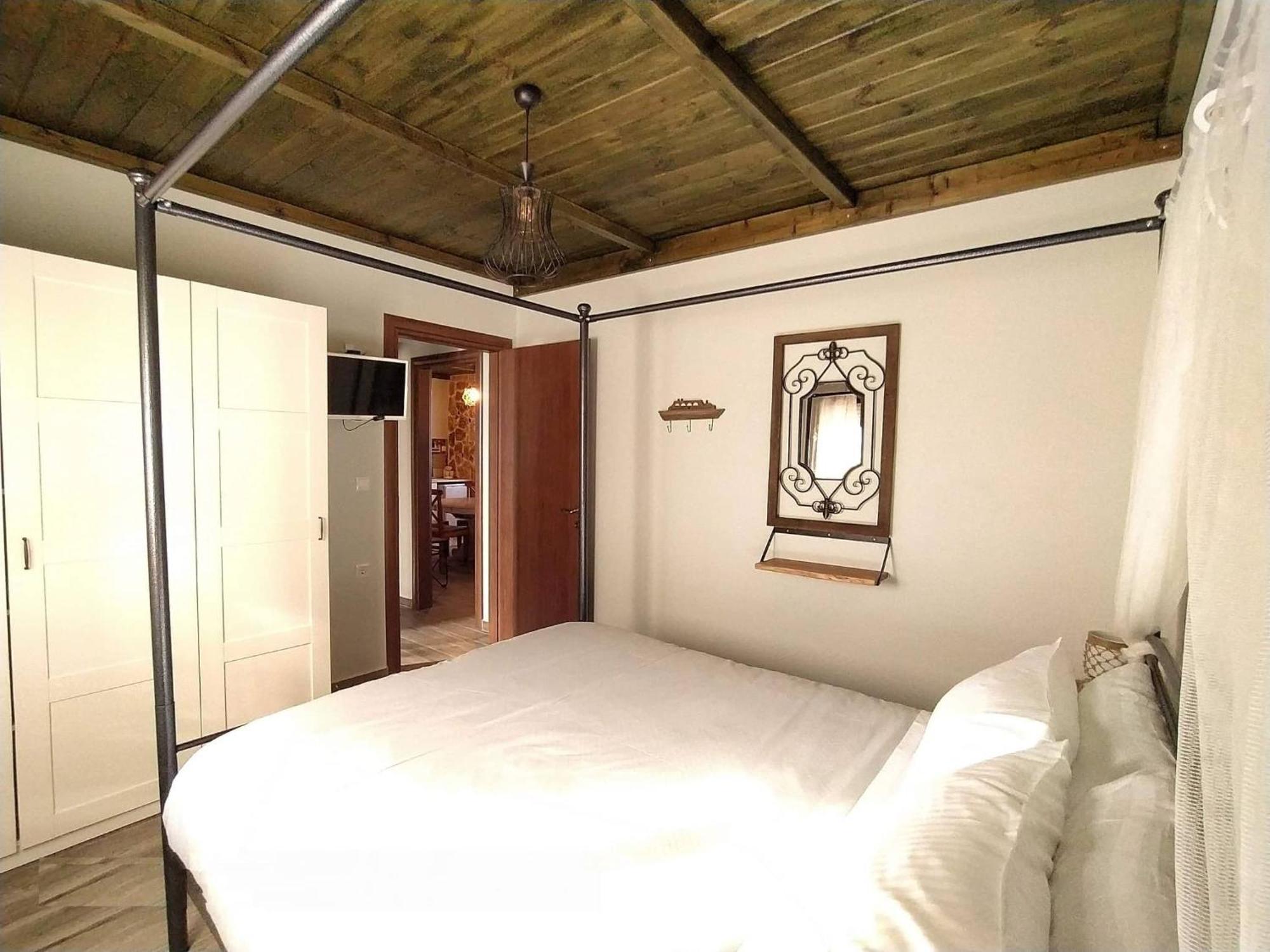 Апартаменты Rustic House Embonas Экстерьер фото